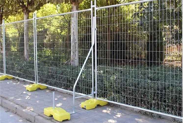 White Temporary Security Fence 1.8m Height Perimeter Patrol Temporary Fencing