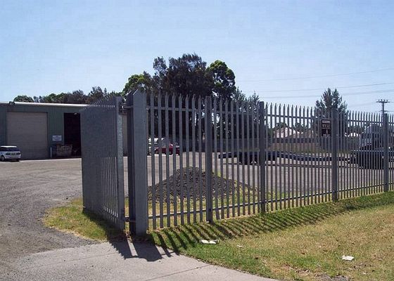 Tấm chắn hàng rào kim loại đứng miễn phí kiểu Euro cho các cơ sở công nghiệp