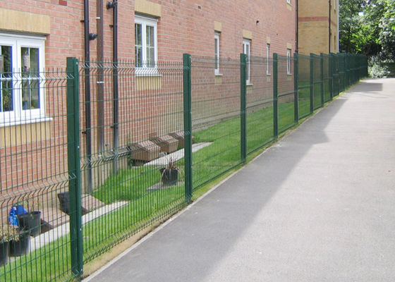 Hàng rào lưới mạ kẽm nhúng nóng màu xanh lá cây bằng kích thước lưới 50X100mm